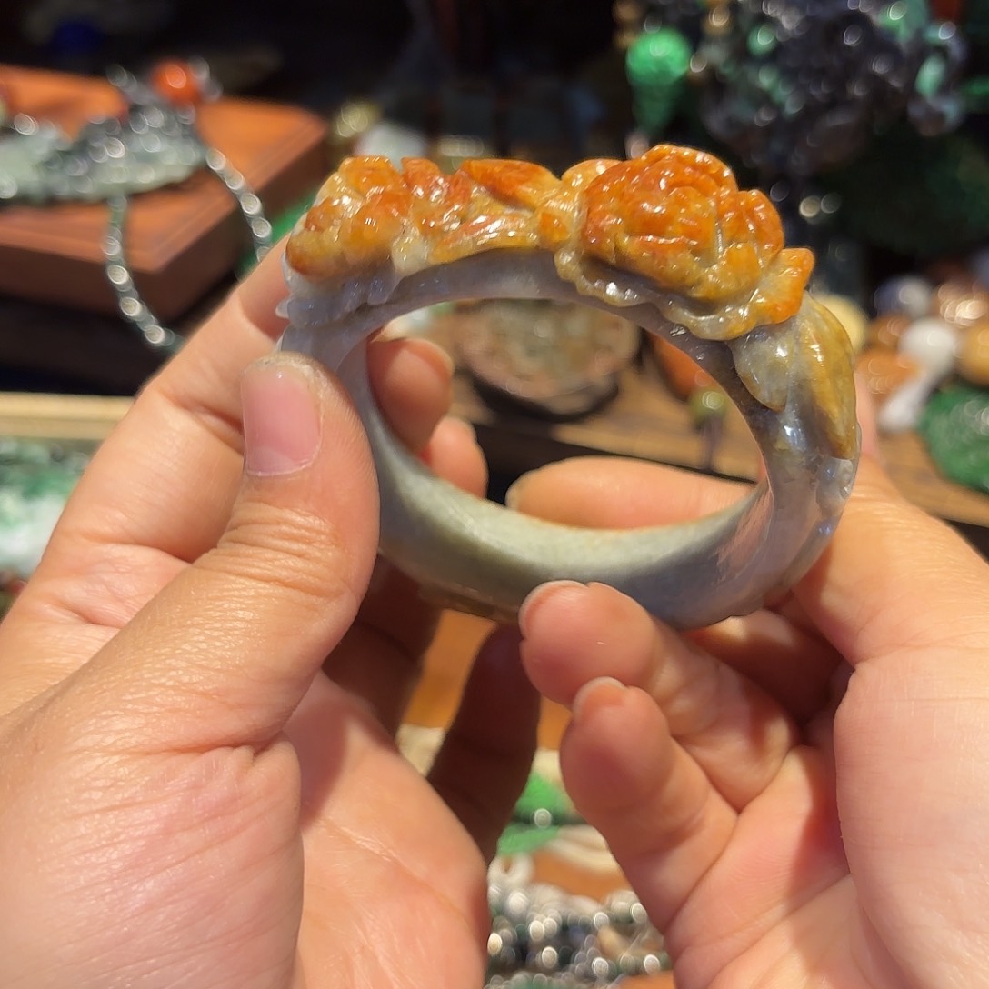 翡翠手镯未镶嵌原创