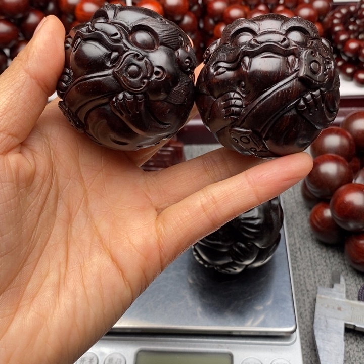 微***.小叶紫檀手串/手链5.0貔貅手球