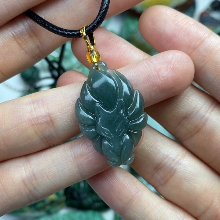 颈饰未镶嵌翡翠吊坠