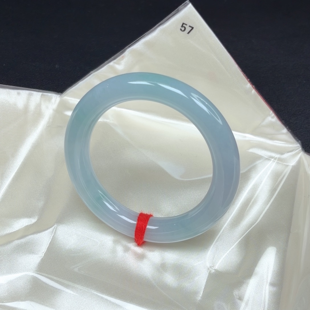 翡翠未镶嵌手镯蓝水翡翠手镯