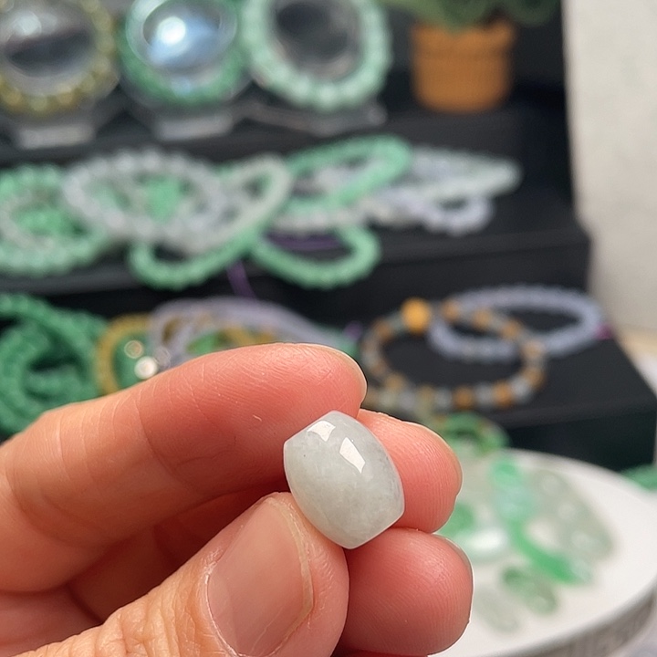 翡翠未镶嵌手链路路通 新年福利