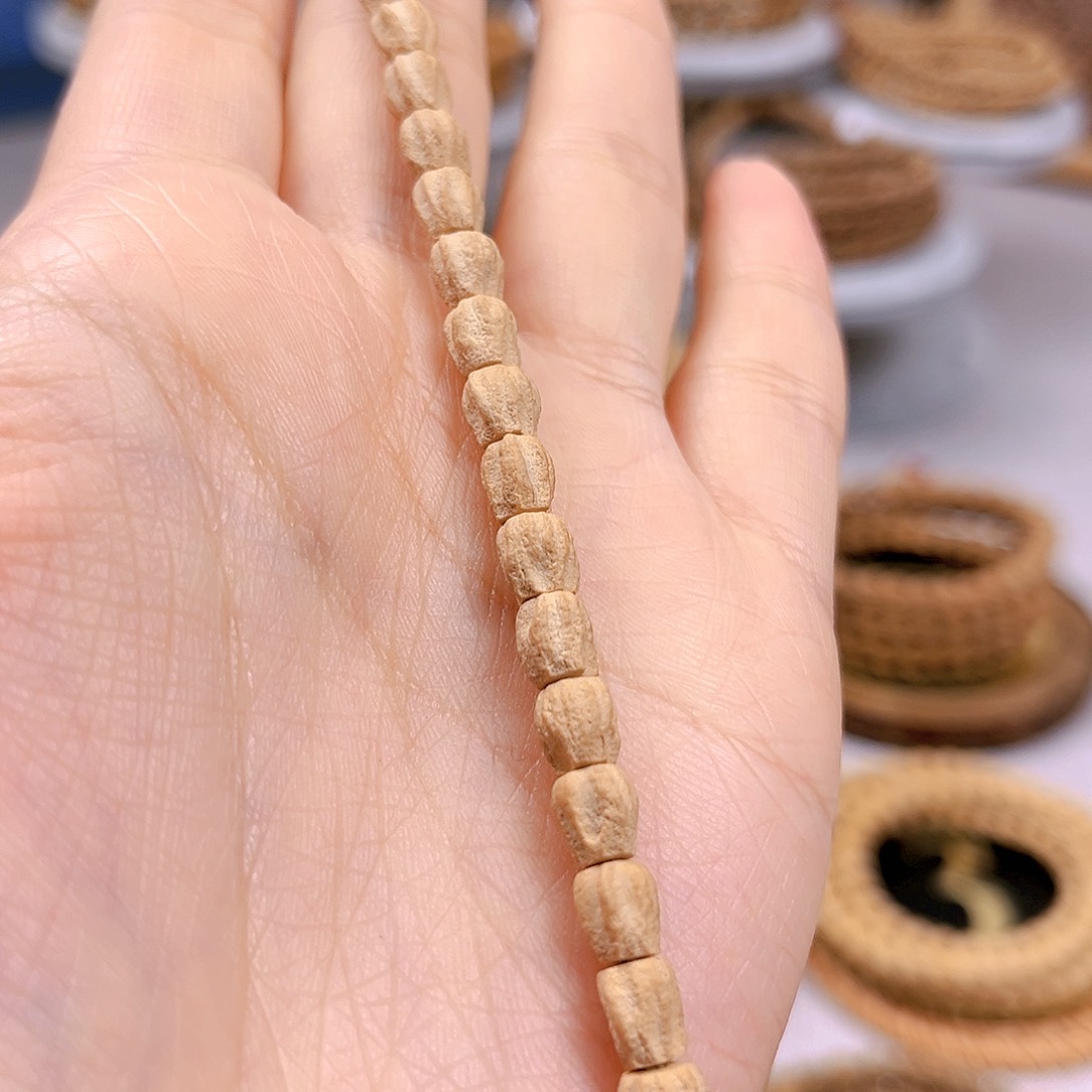 柏香籽/百香籽吊坠今**惜