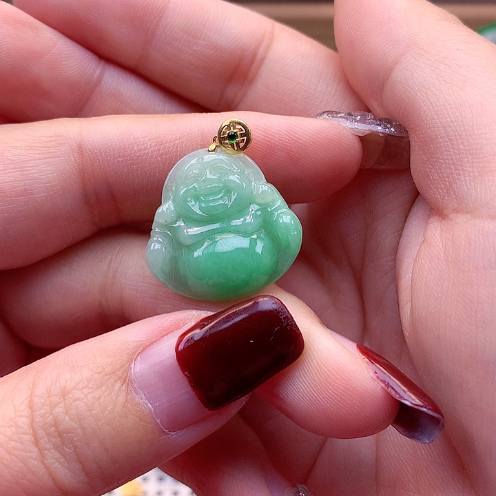 翡翠颈饰18K金镶嵌翡翠