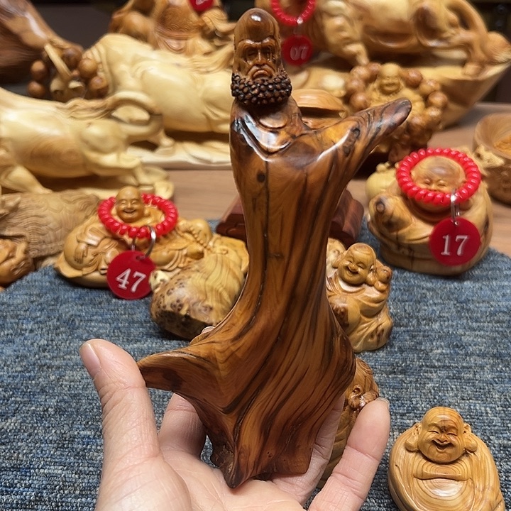 柏木太行崖柏手把摆件