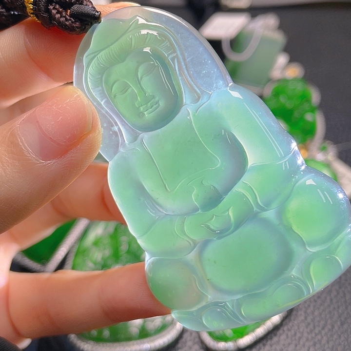 翡翠颈饰未镶嵌40，