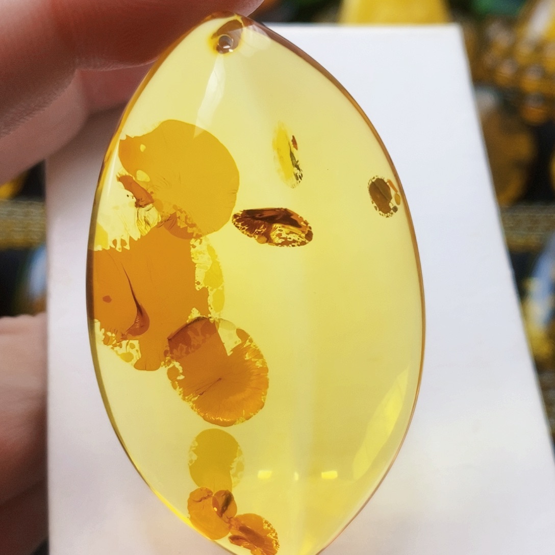 【闪购商品】未镶嵌吊坠(不含链)琥珀（花珀）