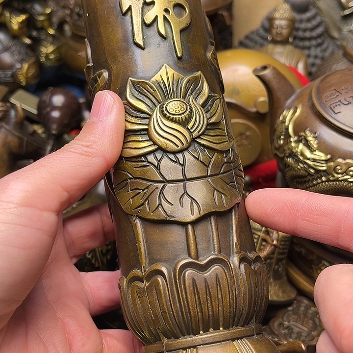 精美铜器批发档口