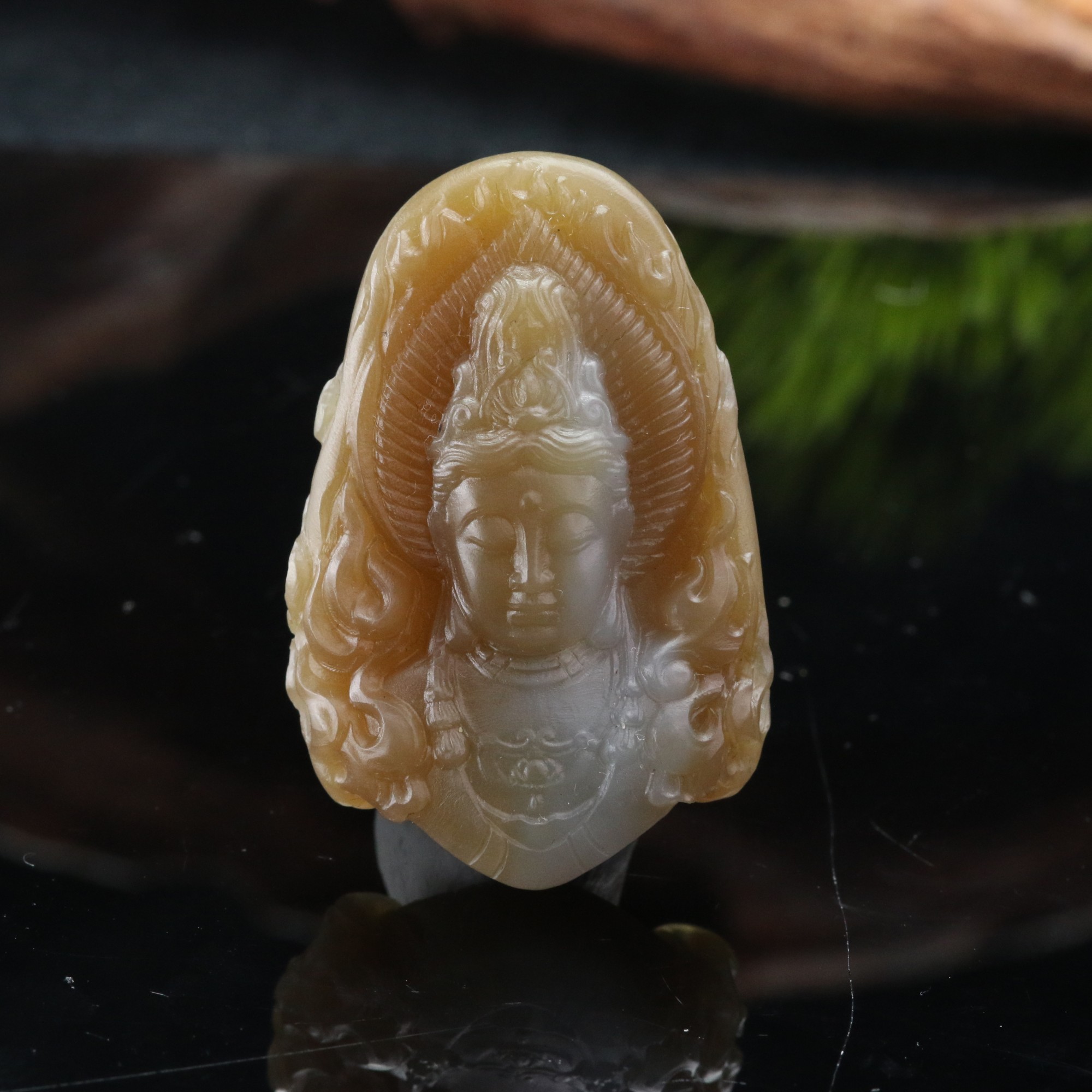 13和田玉且末糖白出人头地/402142上海嘉禾拍卖