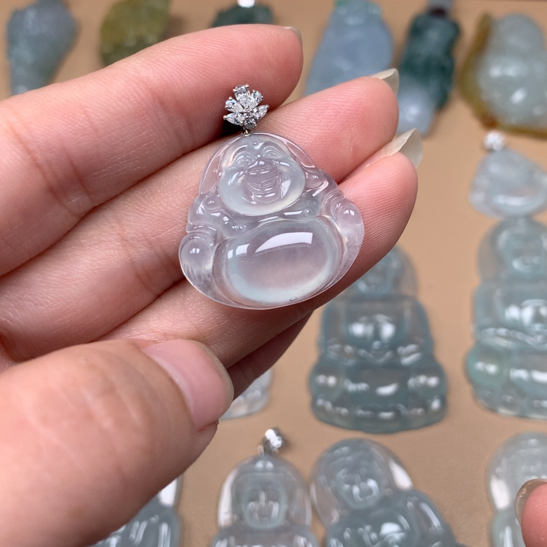 翡翠18K金镶嵌颈饰缅甸翡翠