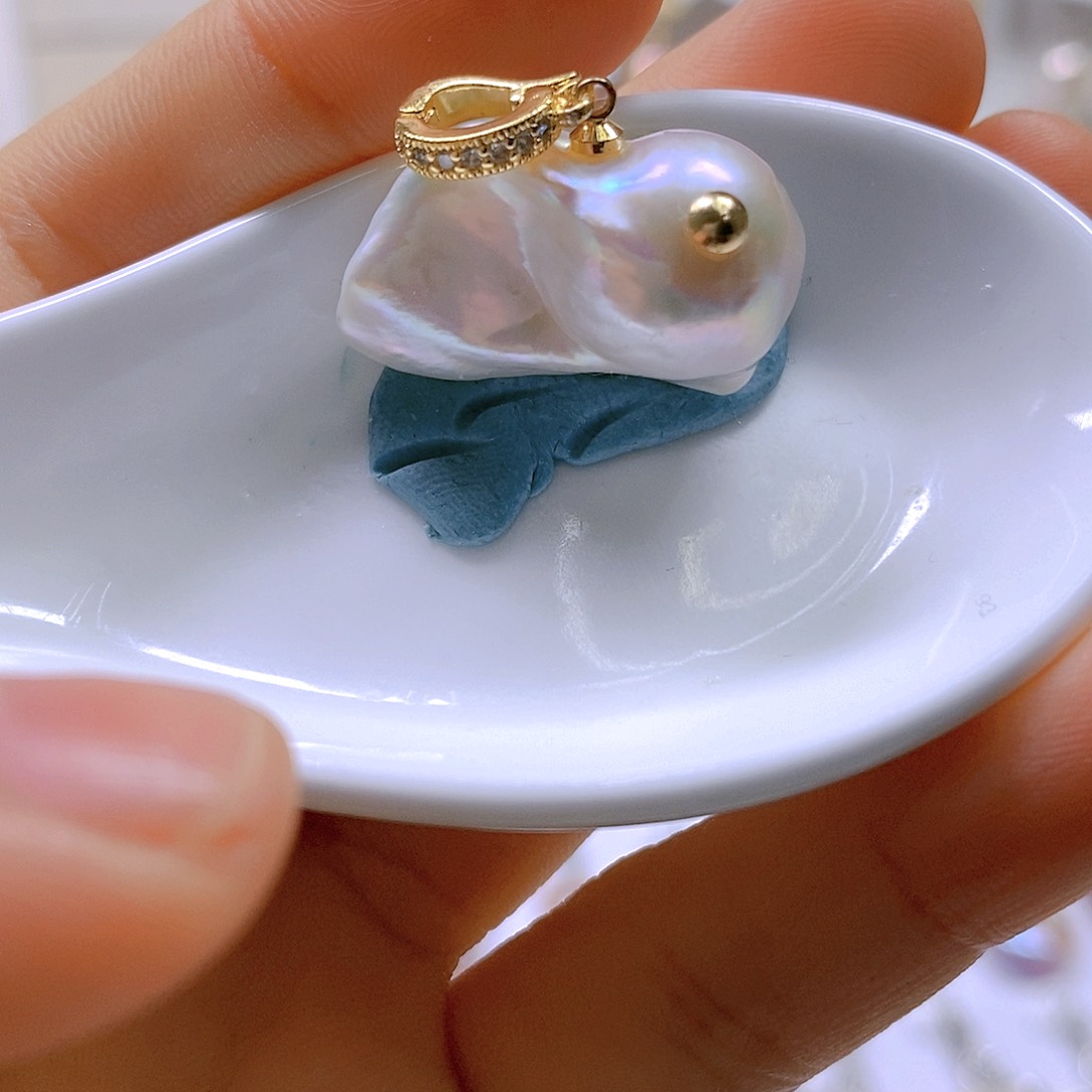 淡水珍珠合金颈饰