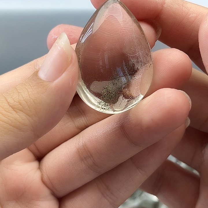 未镶嵌吊坠(赠链)水晶