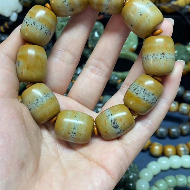 透闪石质玉珠宝奇石未镶嵌万*