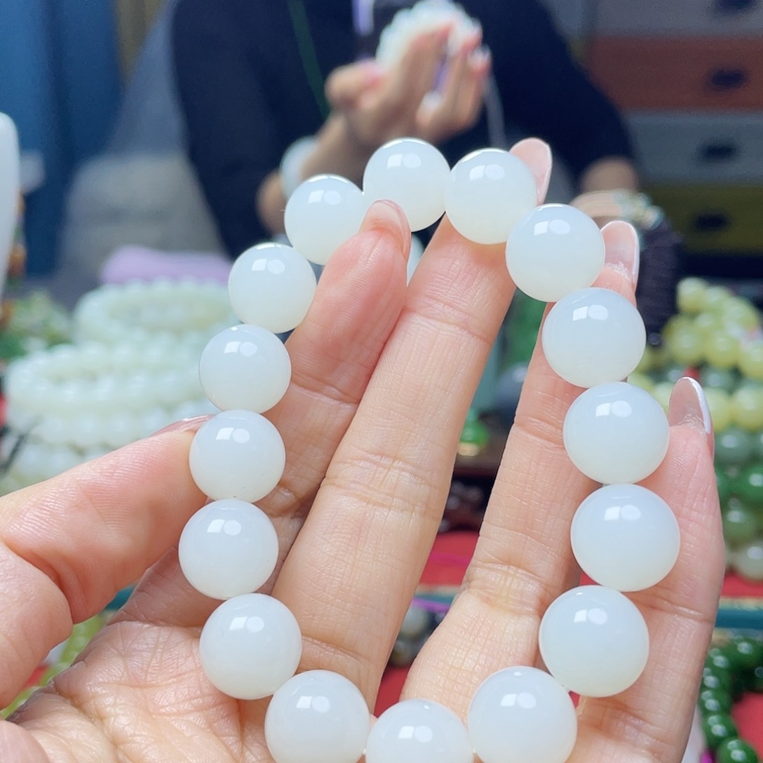 未镶嵌手链和田玉（糖玉）