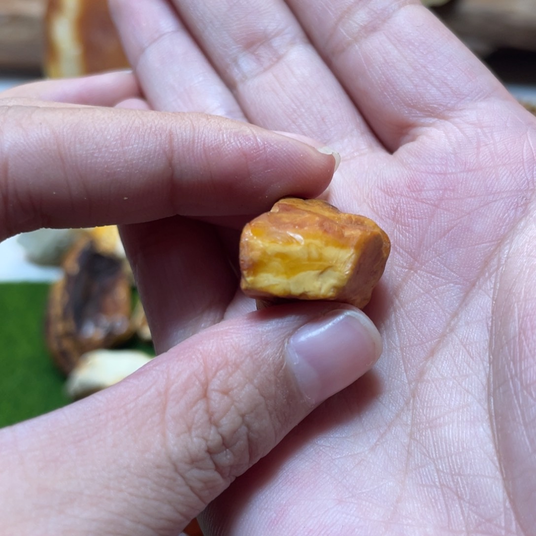 定制琥珀天然原矿