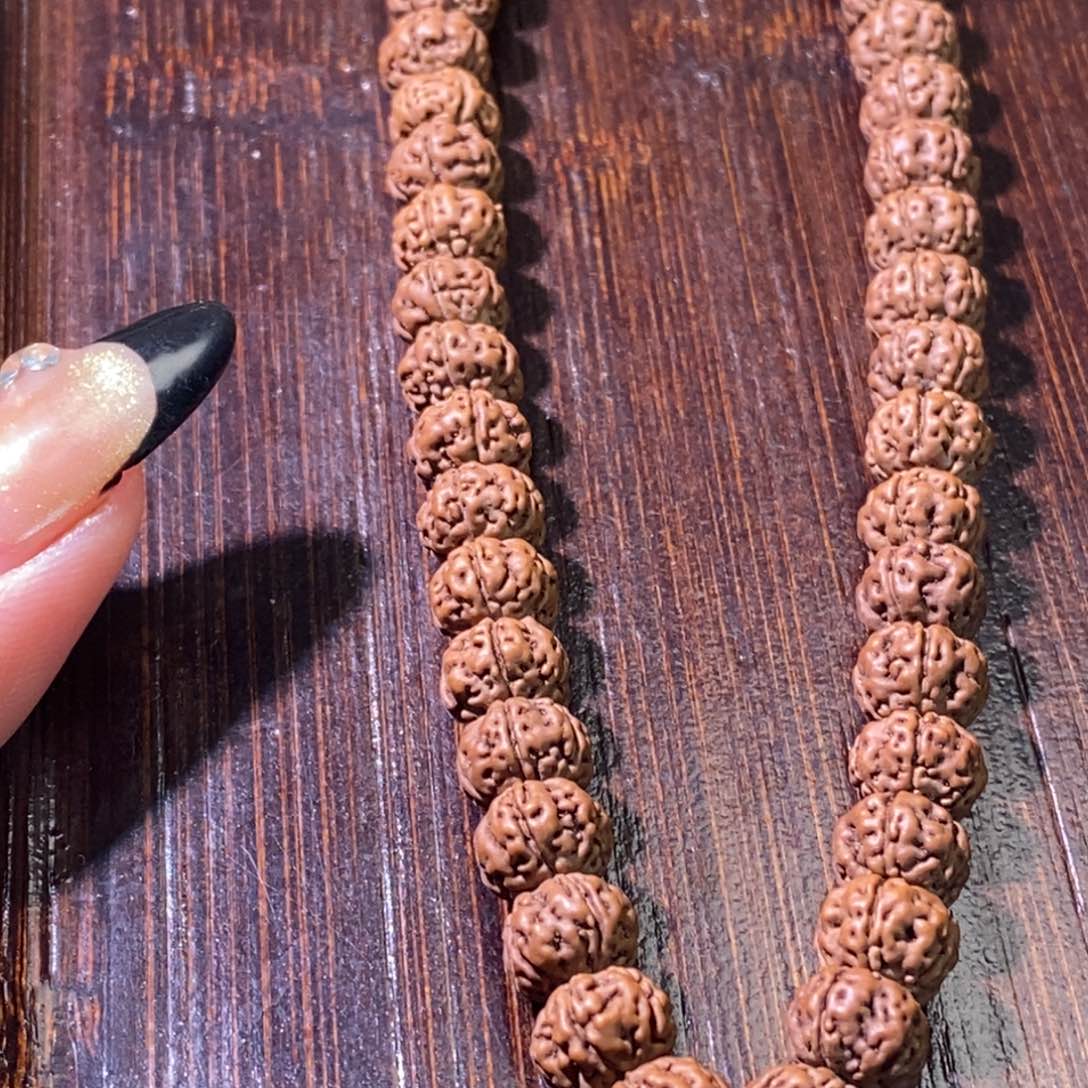 金刚菩提吊坠陳***～老树王手持