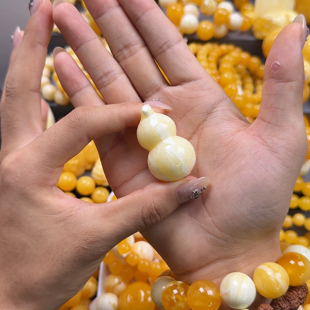 蜜蜡珠宝奇石未镶嵌葫芦