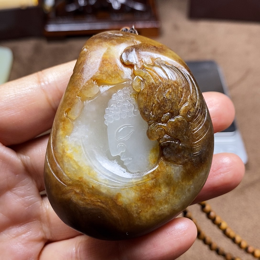 和田玉（子料）未镶嵌把件