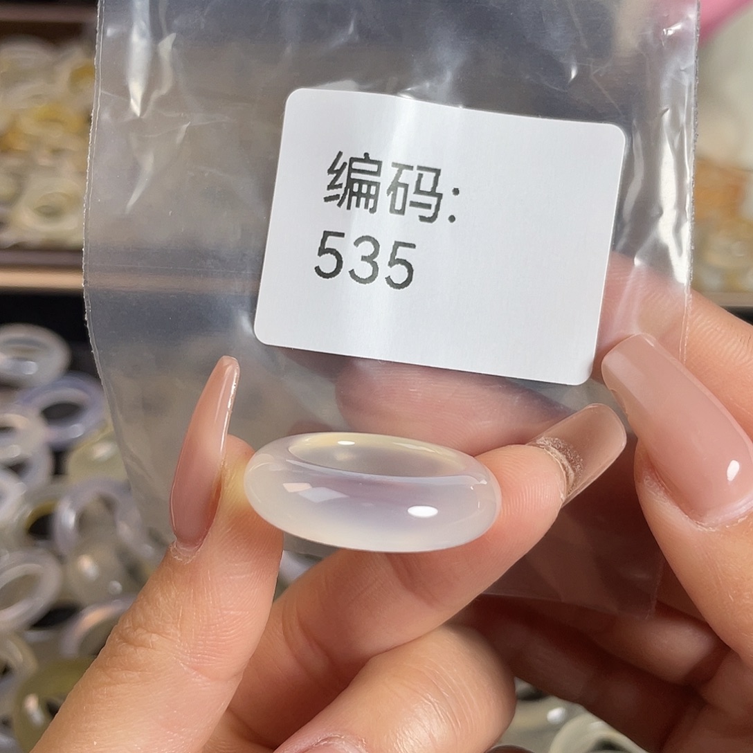 玛瑙/玉髓未镶嵌戒指535港19