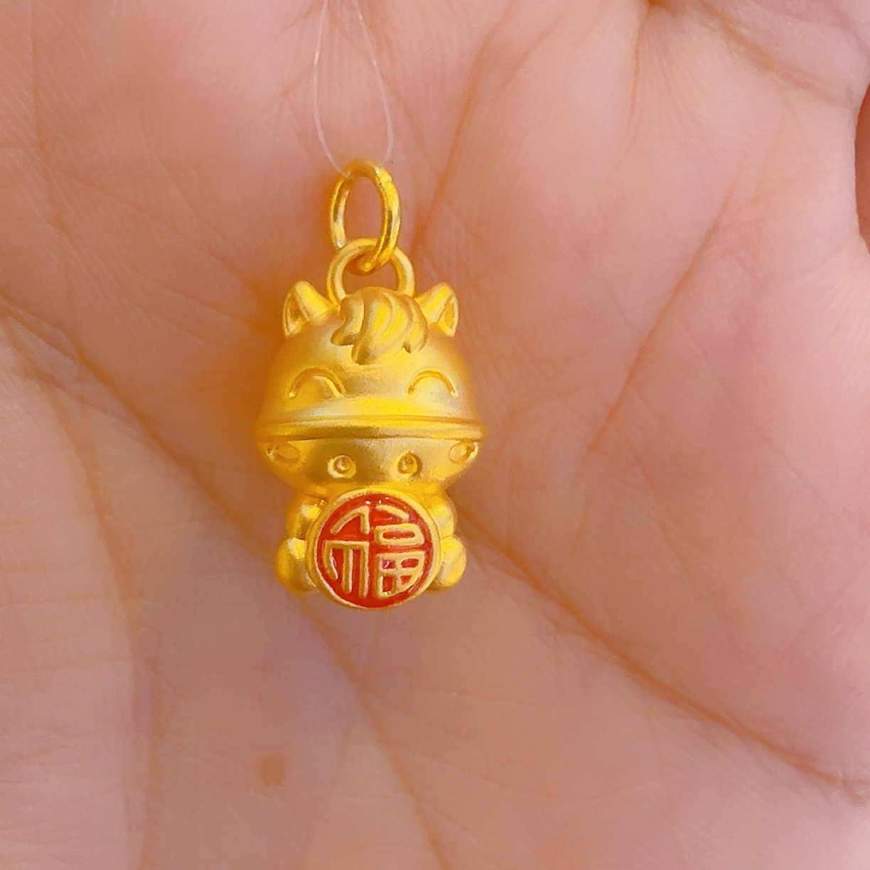 足金吊坠小马简约设计1.38克