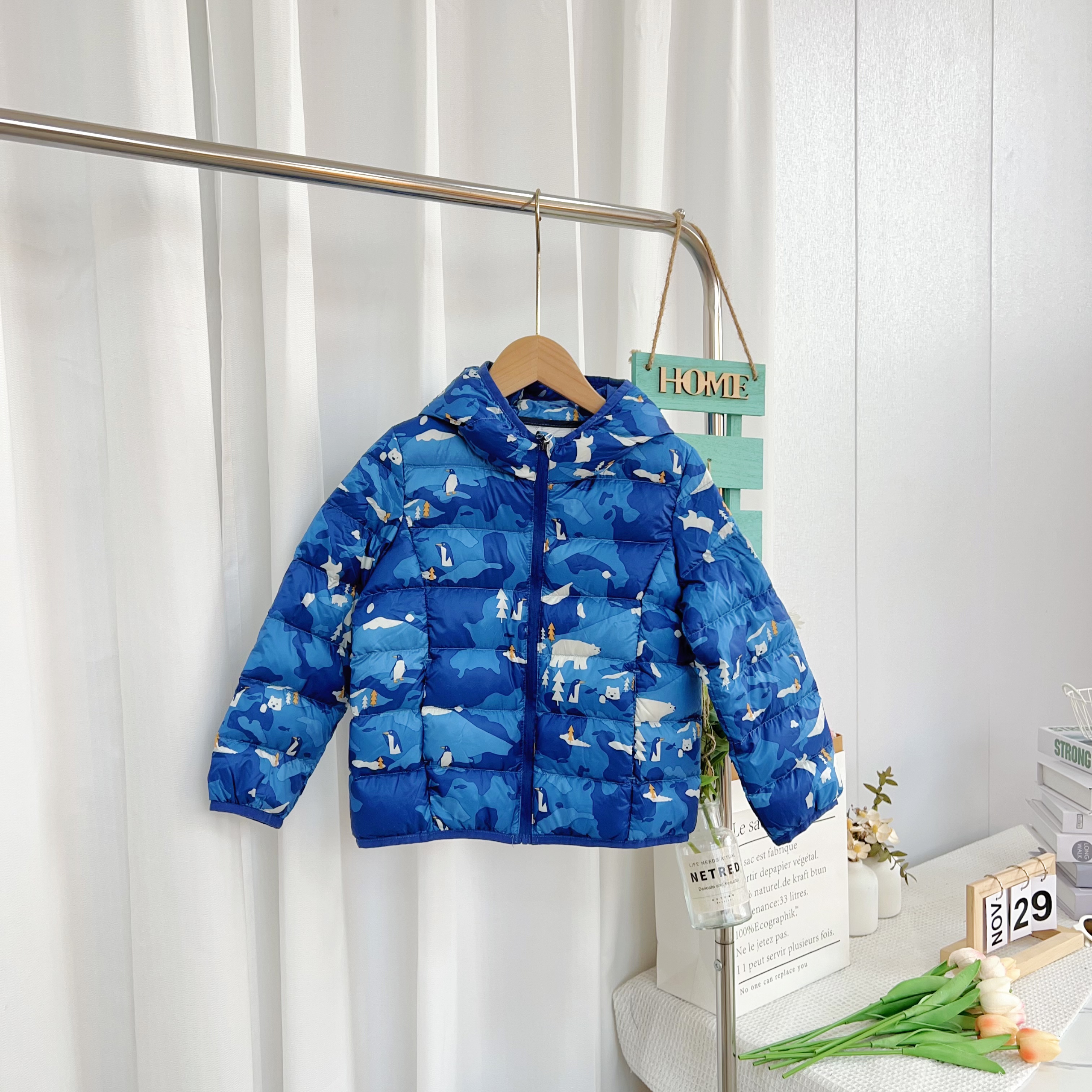 儿童抗J石墨烯内胆轻薄短款连帽90绒羽绒服