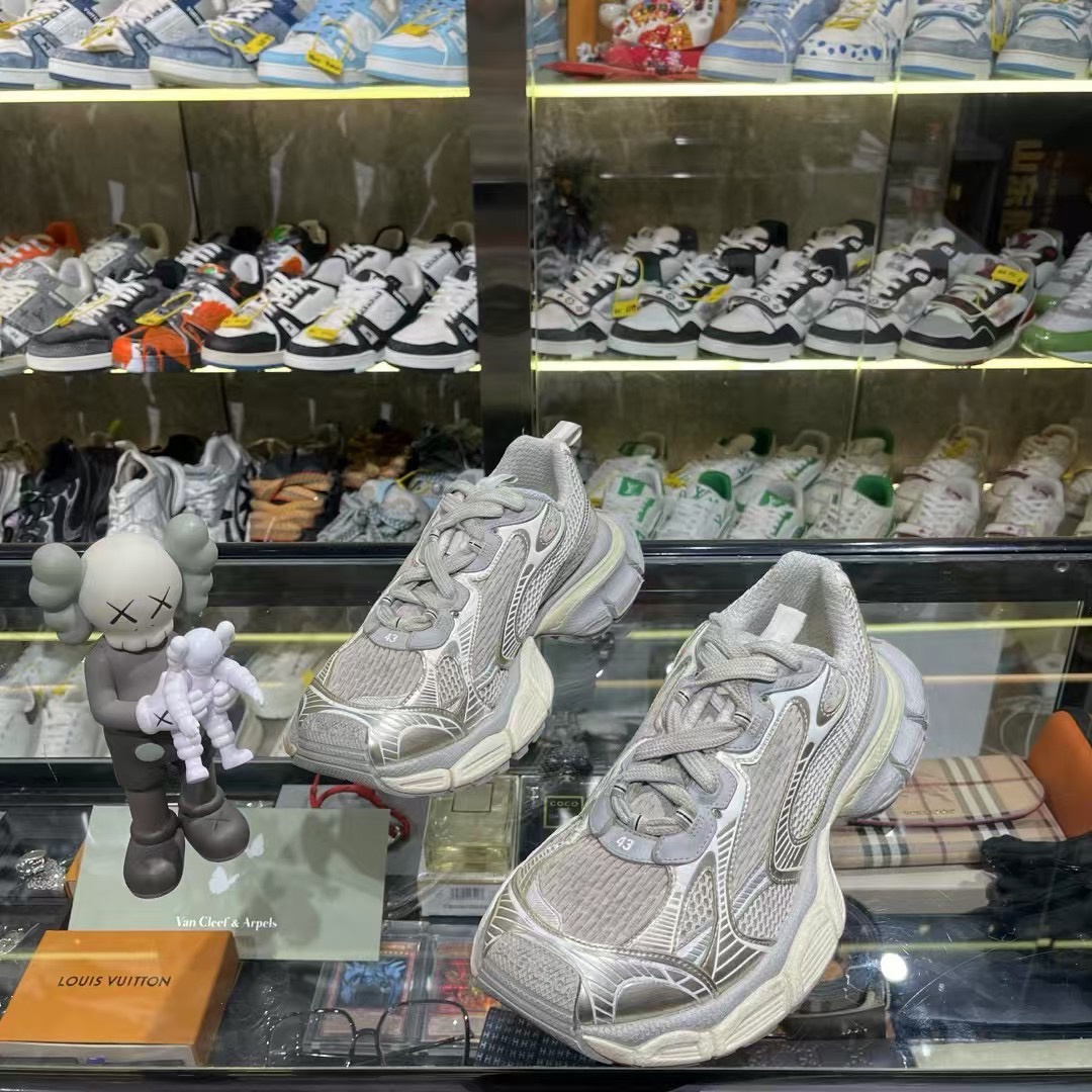 99新 Balenciaga/巴黎世家 3xl香槟配色休闲鞋/43码/原盒