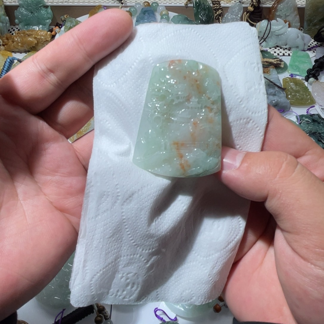 翡翠颈饰未镶嵌天然