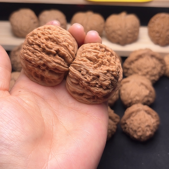 文玩核桃吊坠43.5四座楼