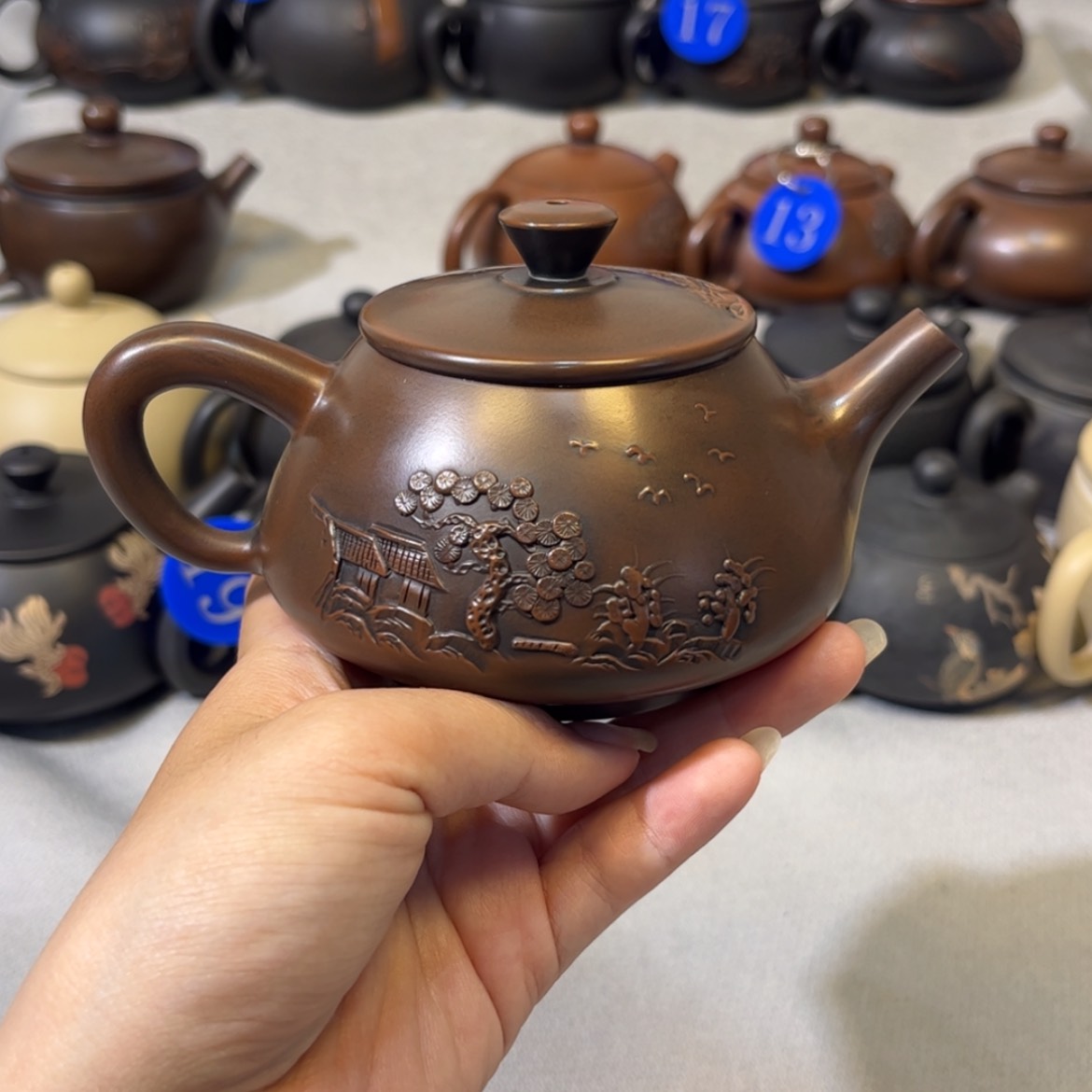 【闪购商品】红泥 微瑕 容量 190c c