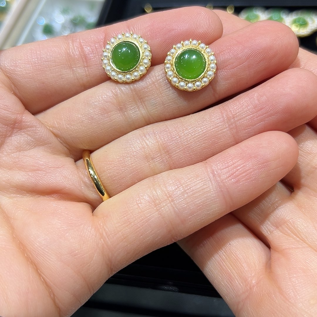 银S925镶嵌和田玉耳饰a***c