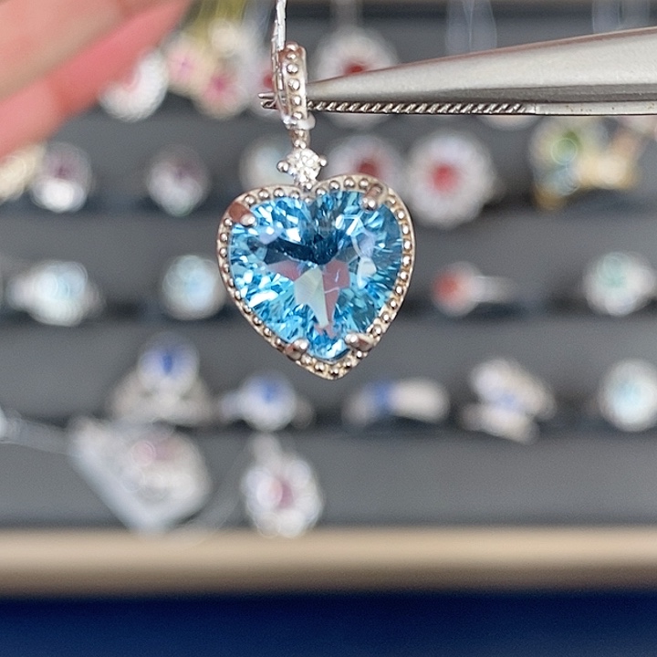 托帕石吊坠(赠链)银S925镶嵌