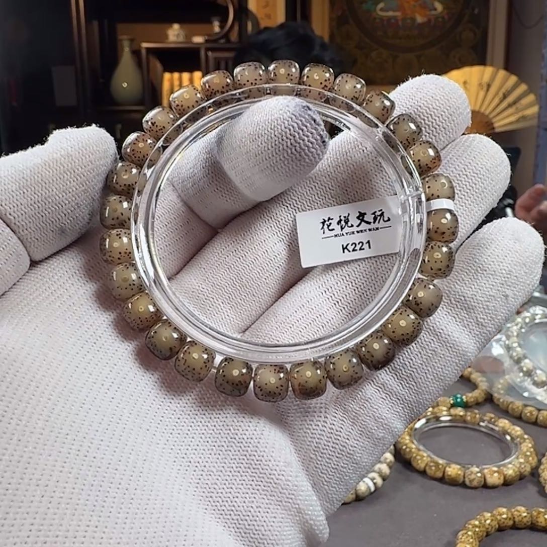 乔***叔手串星月菩提8x7 糯冰火烧云满色满玉化 K221