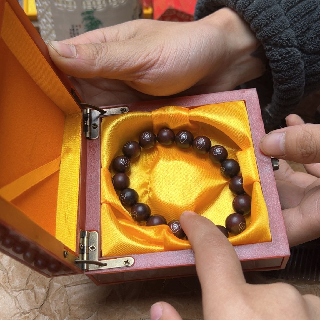 滴血莲花菩提吊坠