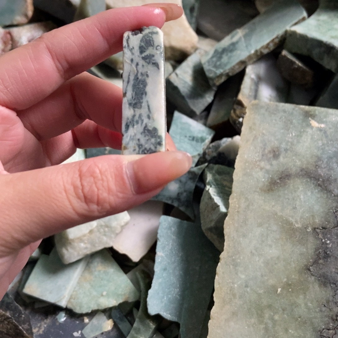 翡翠未镶嵌挂件天然翡翠