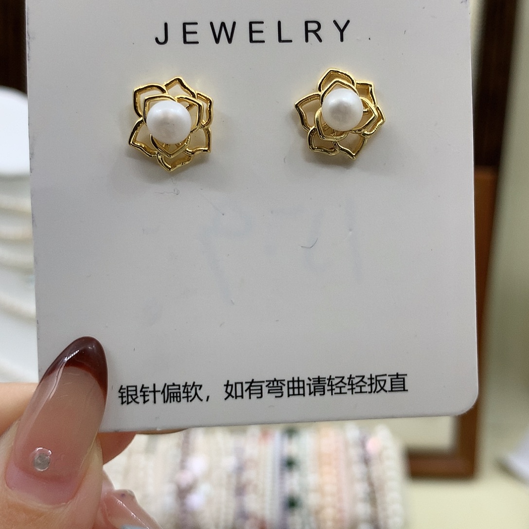 耳饰银S925镶嵌淡水珍珠