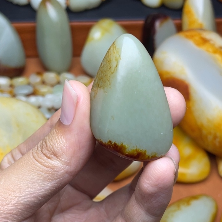 和田玉未镶嵌吊坠(不含链)独****