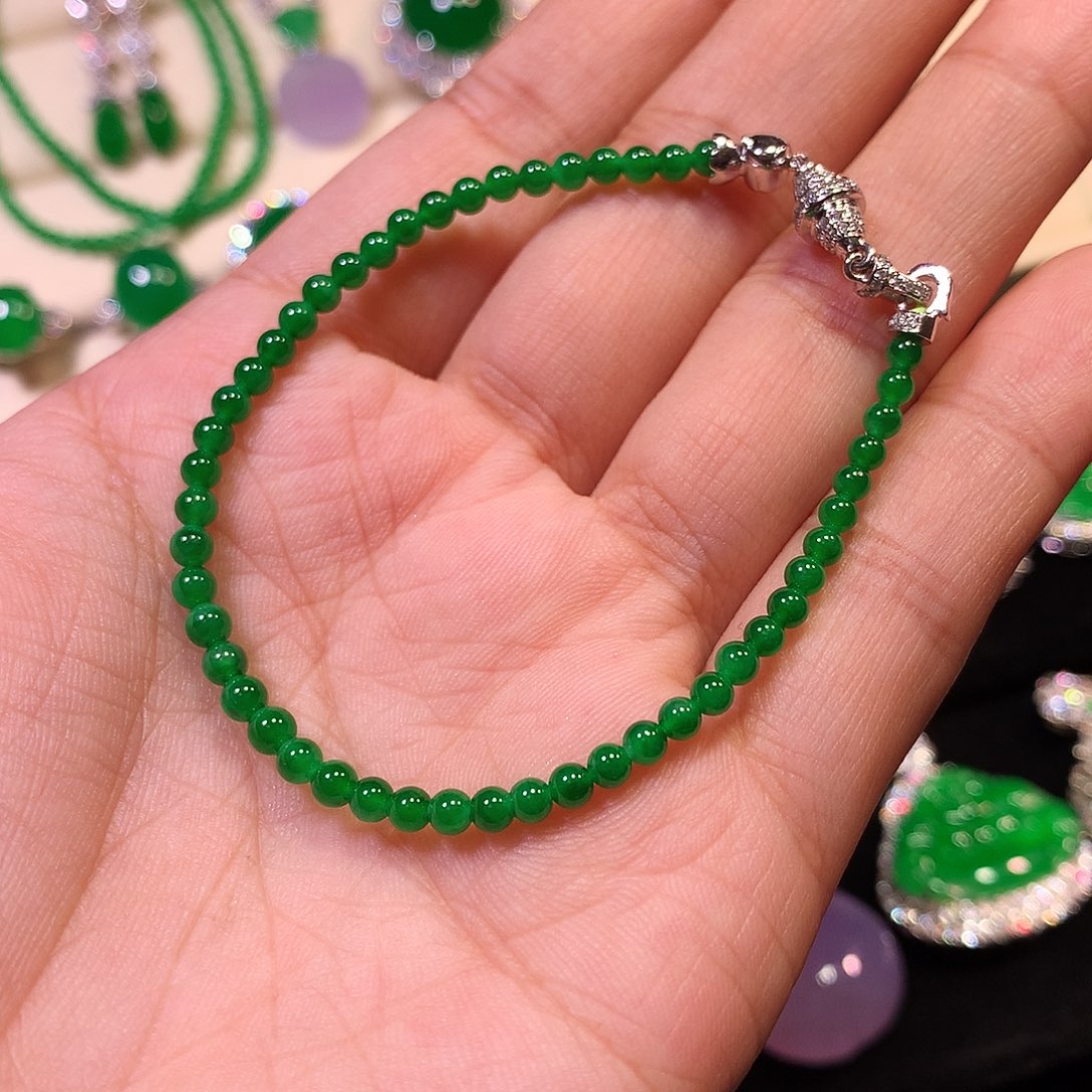 翡翠18K金镶嵌手链