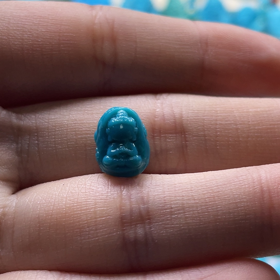 绿松石未镶嵌颈饰