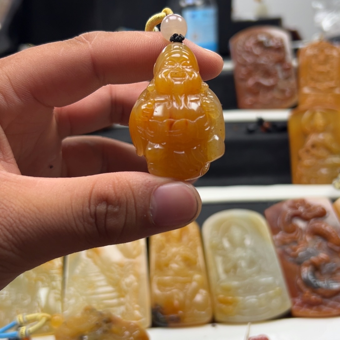 石英质玉（黄龙玉）未镶嵌多选发其一