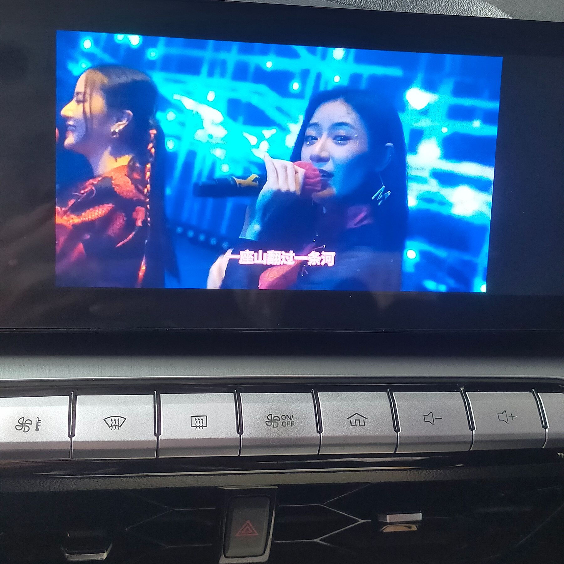 16：9主页同款视频《内置300首经典DJ老歌舞曲》带夜店视频