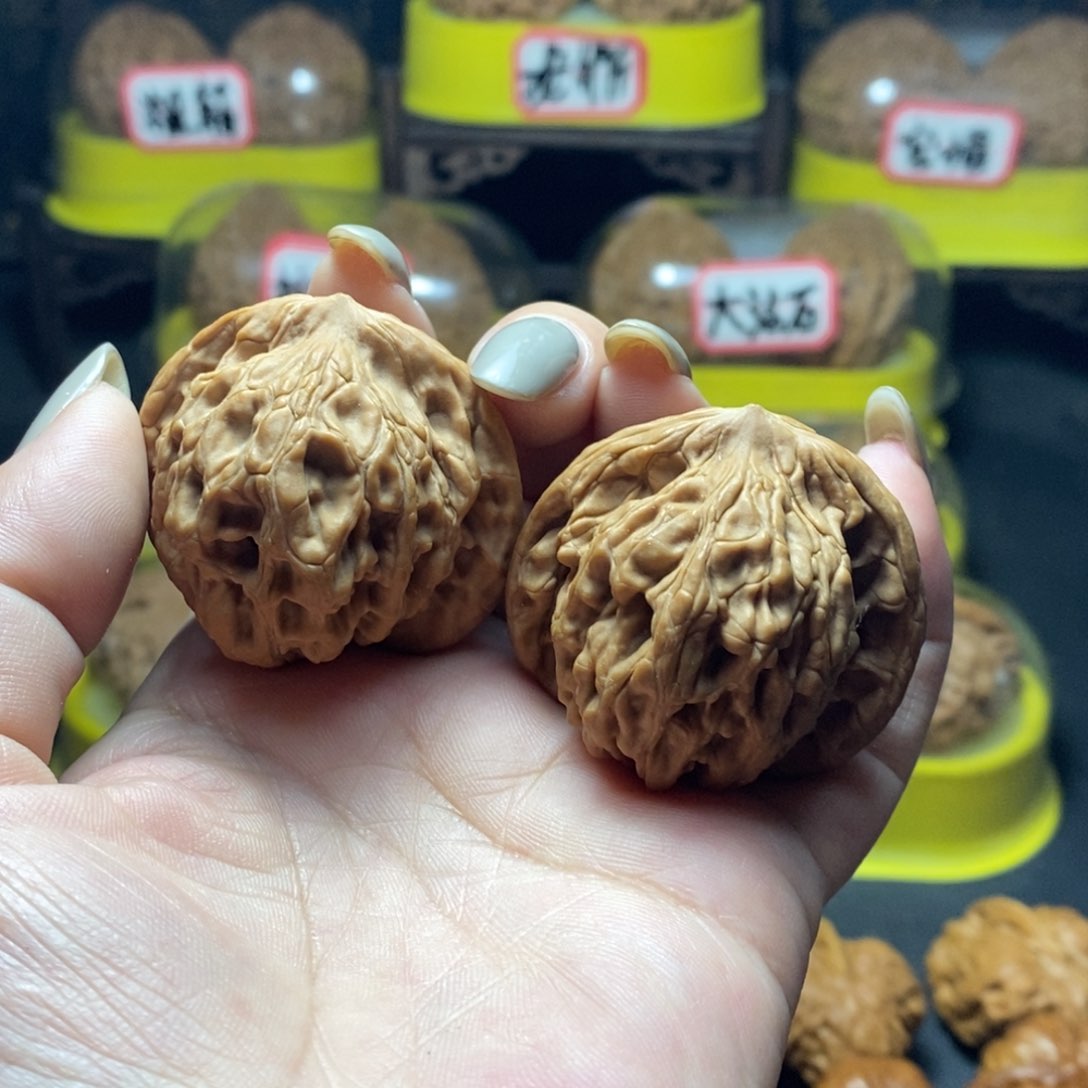 文玩核桃把件16号虎头42尺全品