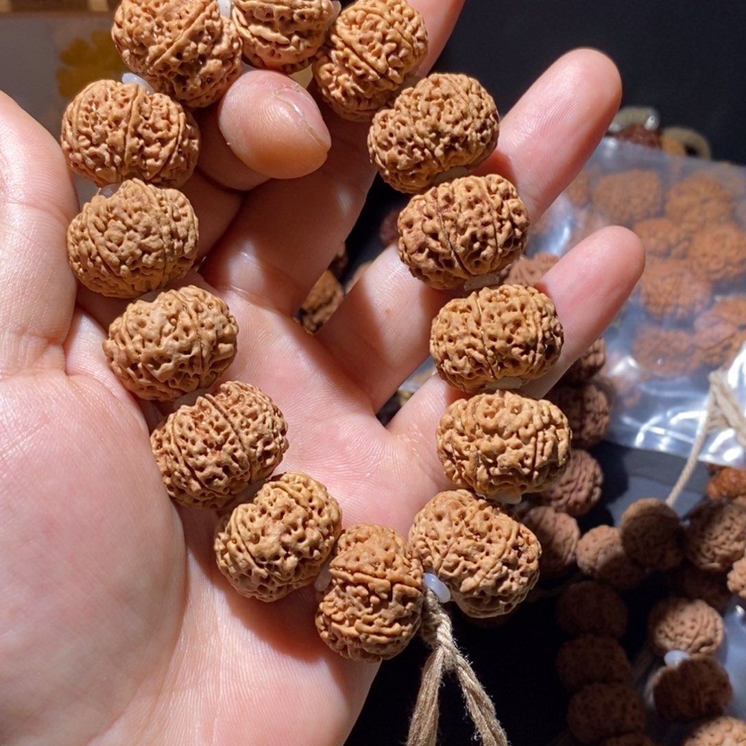 金刚菩提手串任*河7瓣23大金刚手串