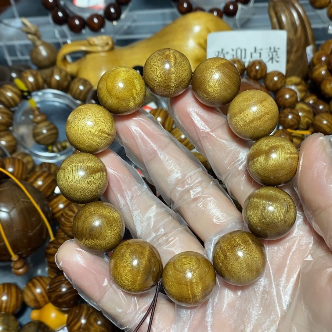 金丝楠木雕工艺品20