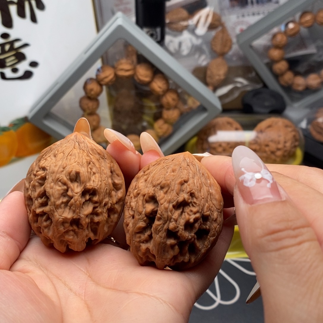 文玩核桃把件若**惜红锦鲤43