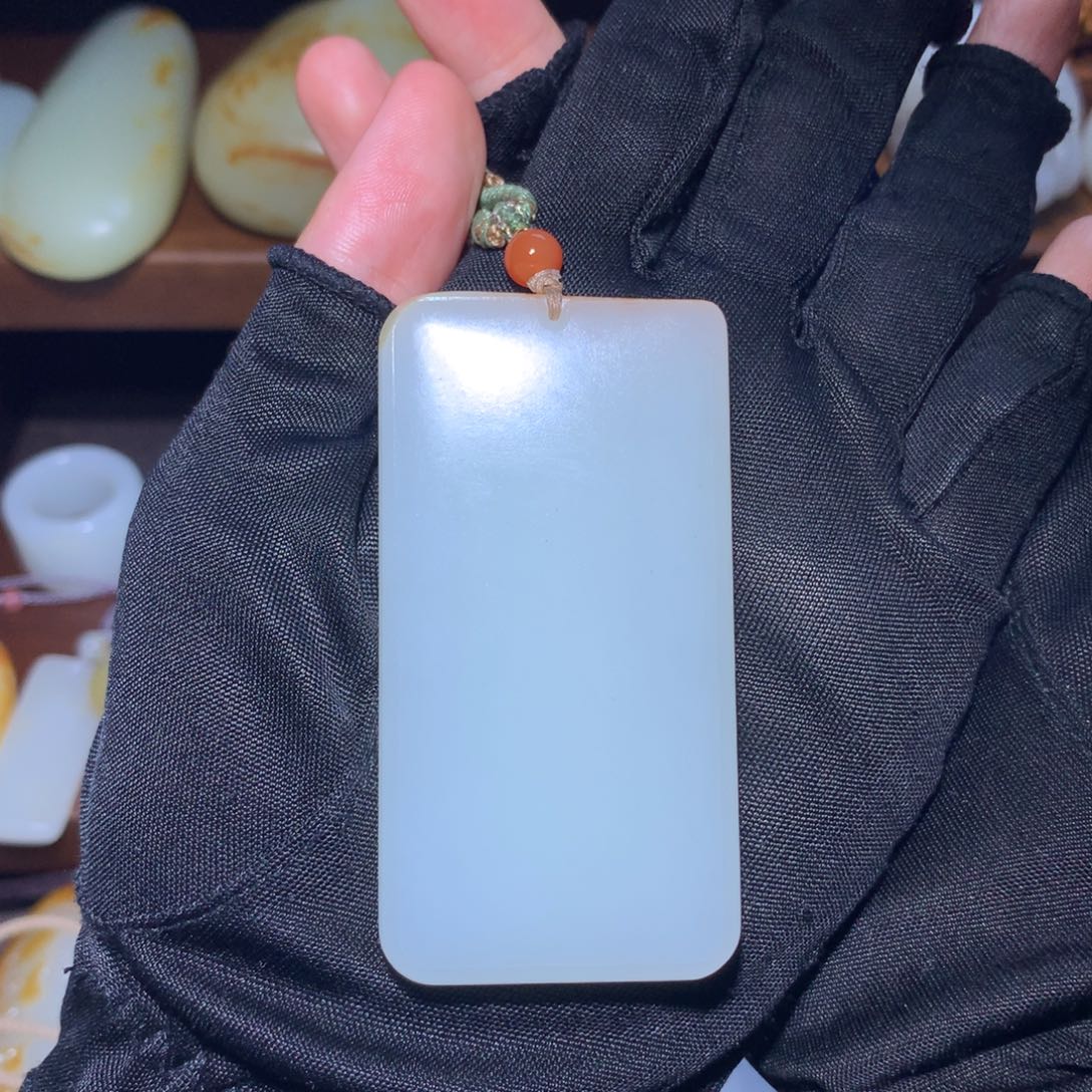 橙***技颈饰未镶嵌和田玉