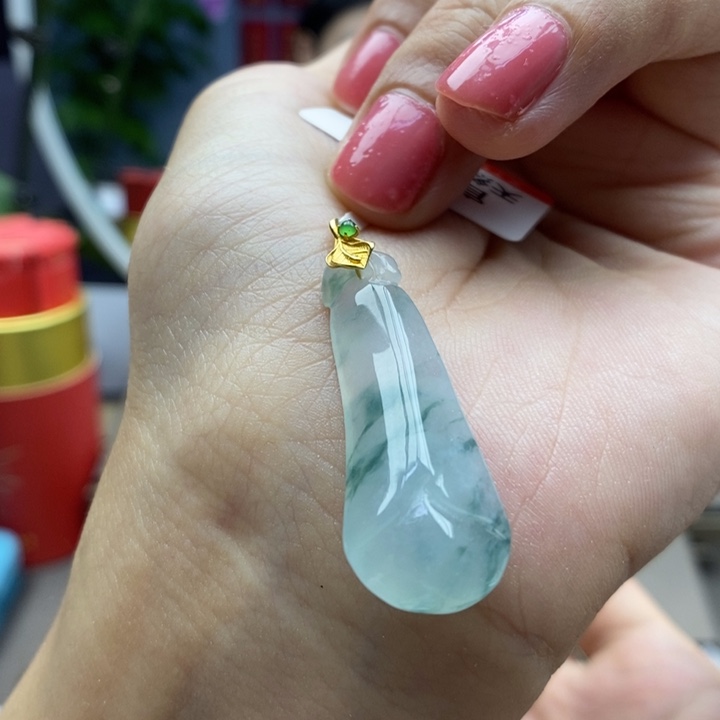 翡翠18K金镶嵌颈饰吊坠17