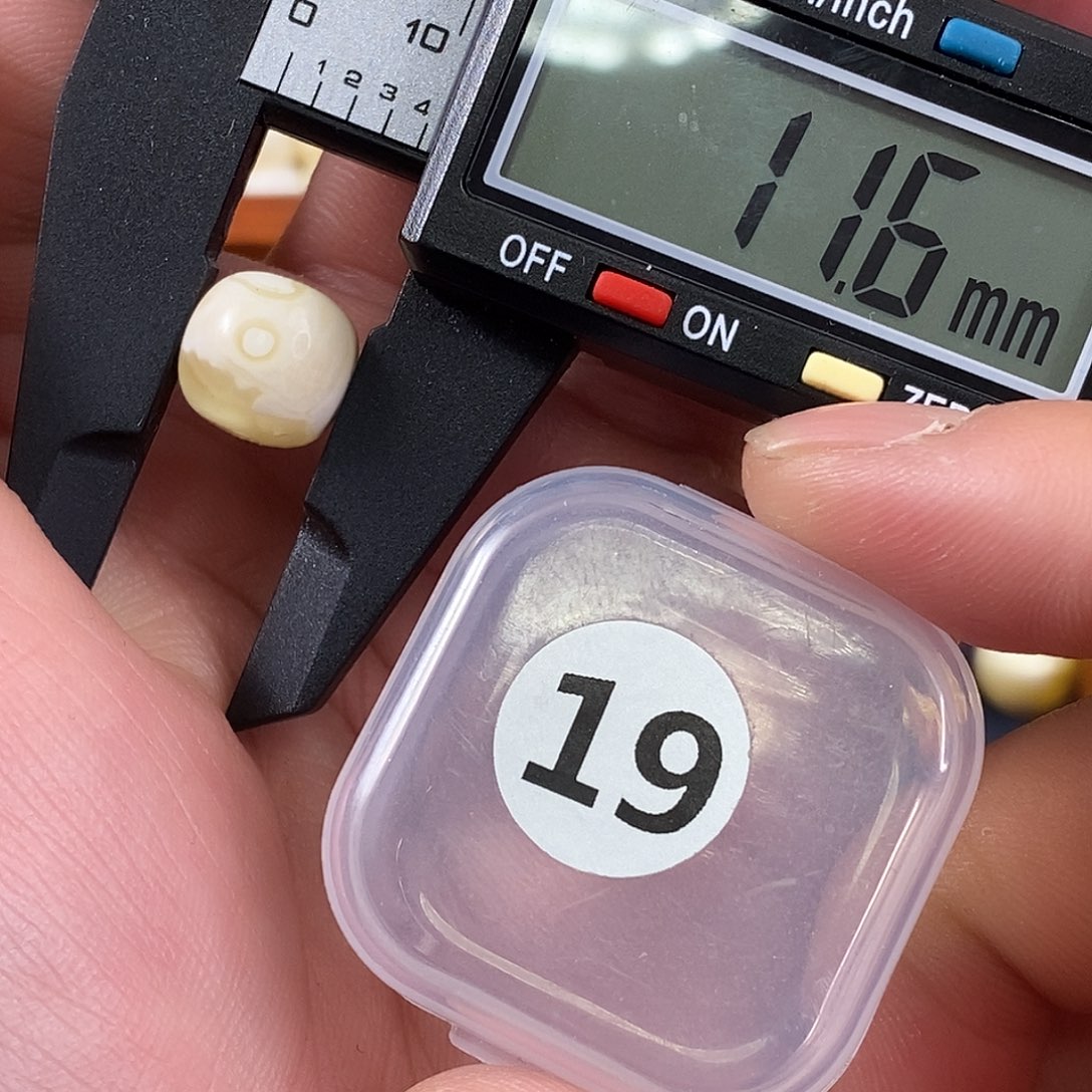 琥珀裸石未镶嵌微瑕