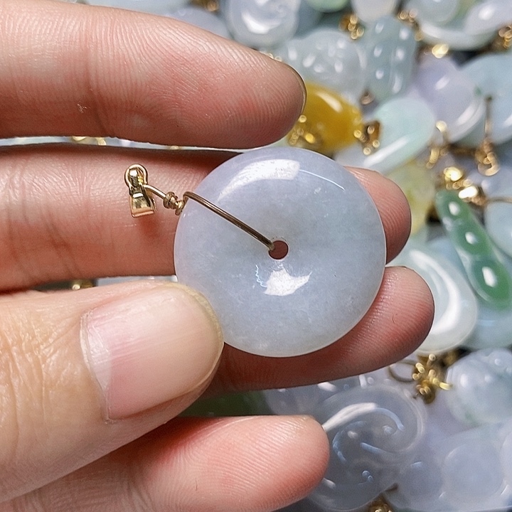 翡翠未镶嵌颈饰天然A货翡翠