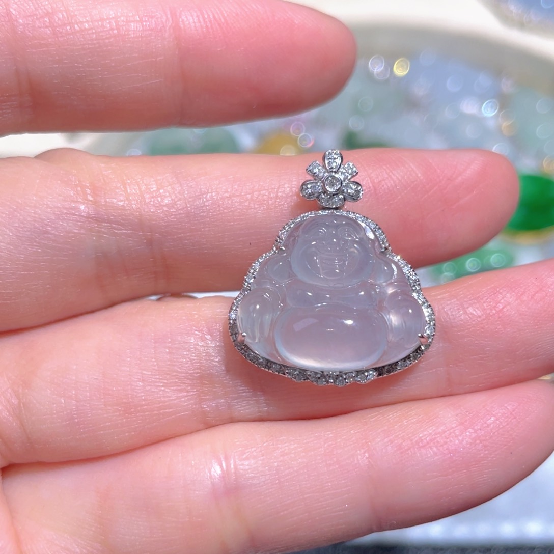 翡翠颈饰18K金镶嵌翡翠