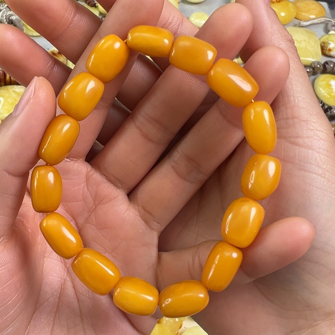 蜜蜡裸石未镶嵌蜜蜡