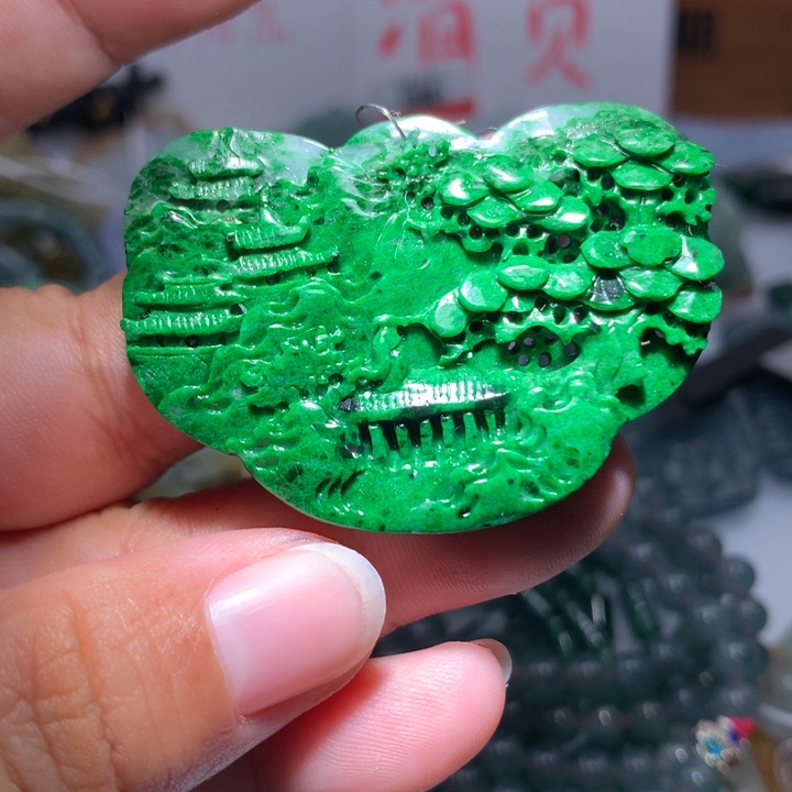 翡翠颈饰未镶嵌保真天然A货翡翠
